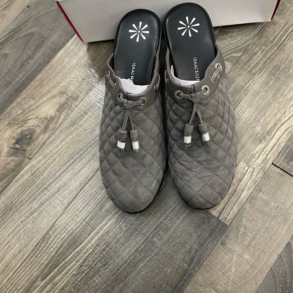 Isaac Mizrahi Gray Quilted Mules - Picture 2 of 7